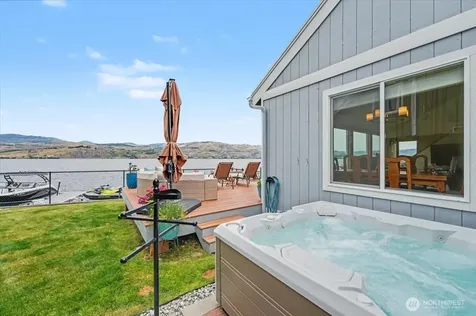 1386 S Lakeshore Road Chelan WA 98816