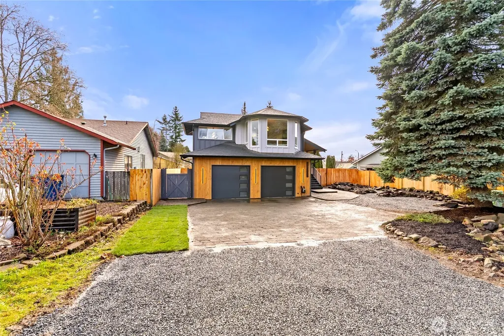 20733 Elberta Road Lynnwood WA 98036