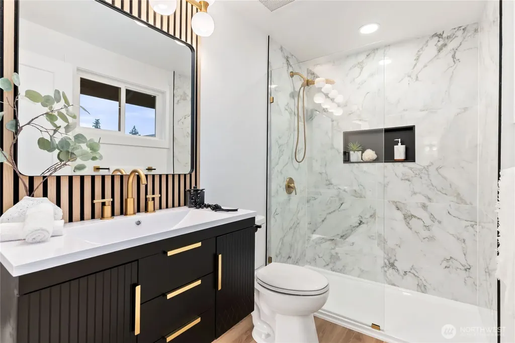 20733 Elberta Road Lynnwood WA 98036
