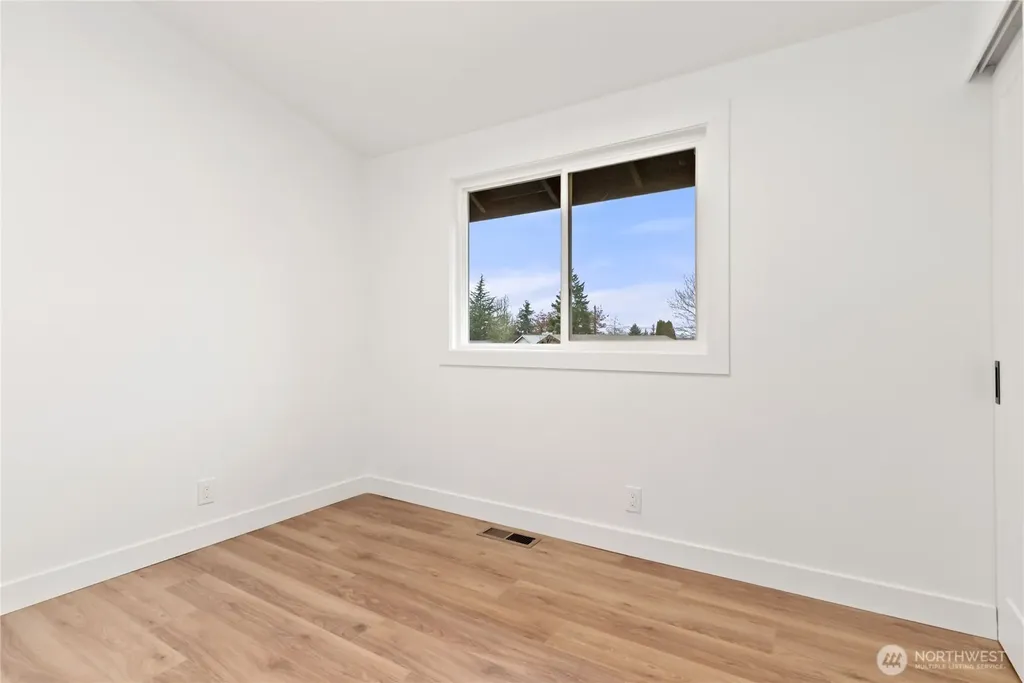 20733 Elberta Road Lynnwood WA 98036