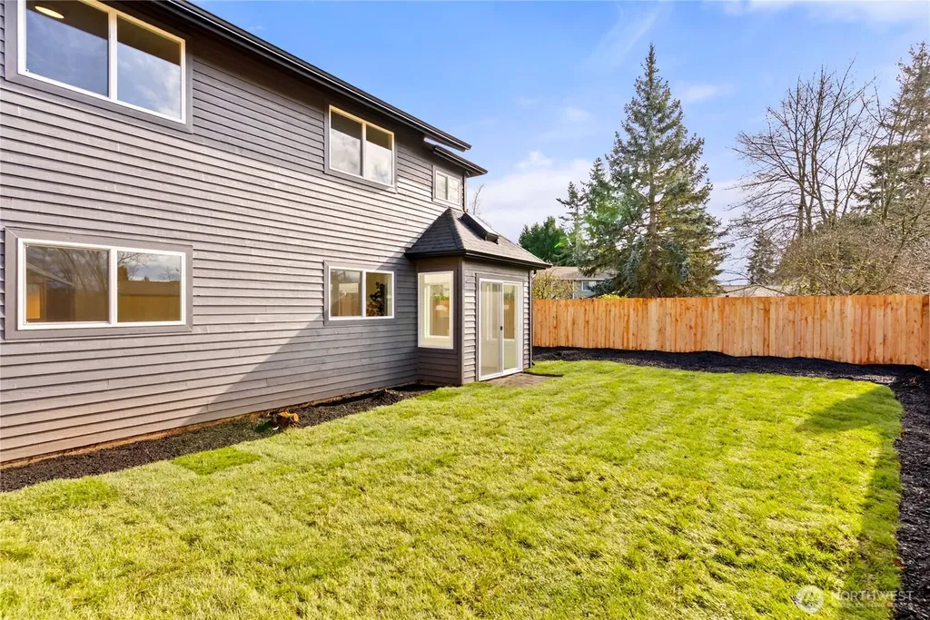 20733 Elberta Road Lynnwood WA 98036