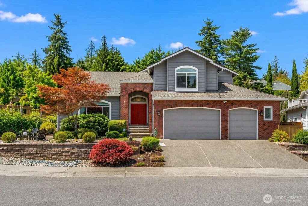 535 NW Datewood Drive Issaquah WA 98027
