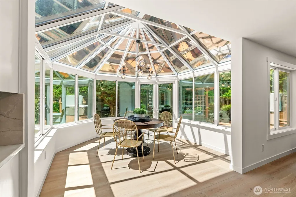 535 NW Datewood Drive Issaquah WA 98027