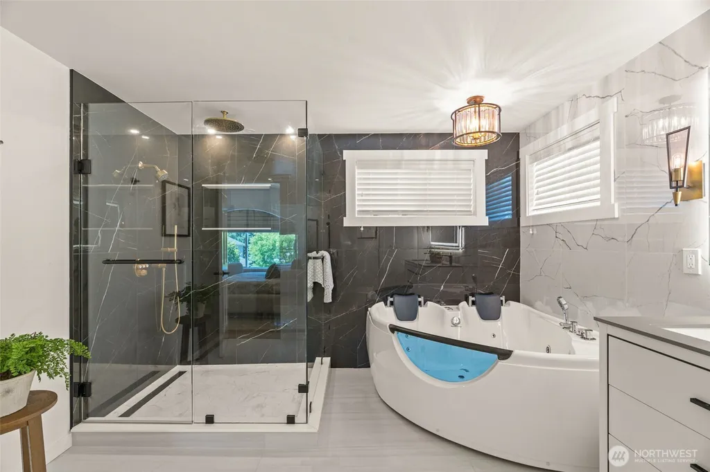 535 NW Datewood Drive Issaquah WA 98027