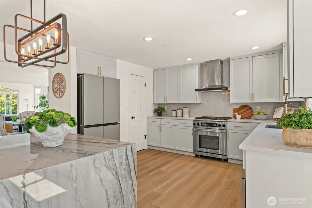 535 NW Datewood Drive Issaquah WA 98027