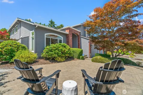 535 NW Datewood Drive Issaquah WA 98027