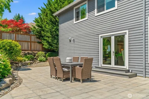 535 NW Datewood Drive Issaquah WA 98027