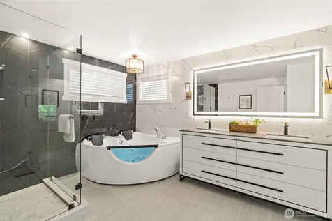 535 NW Datewood Drive Issaquah WA 98027