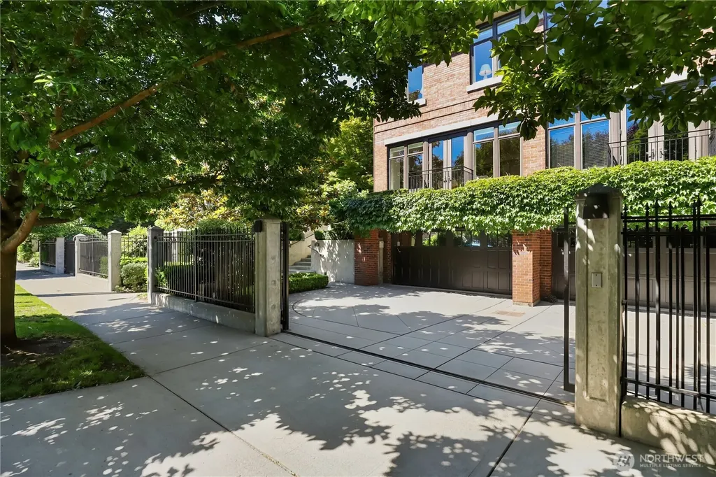 719 Harvard Avenue E Seattle WA 98102