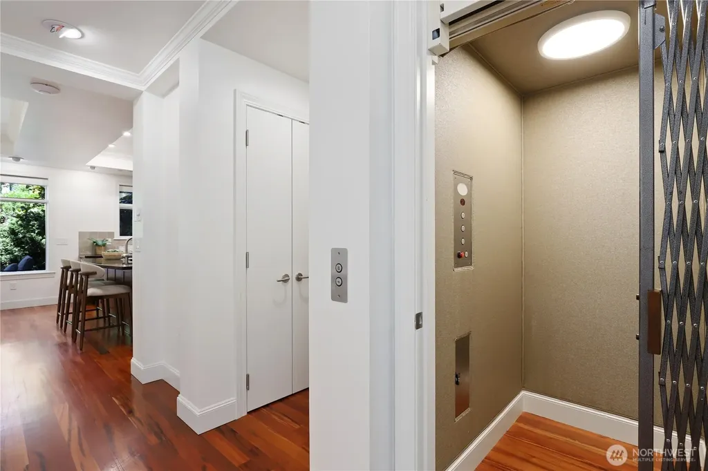 719 Harvard Avenue E Seattle WA 98102
