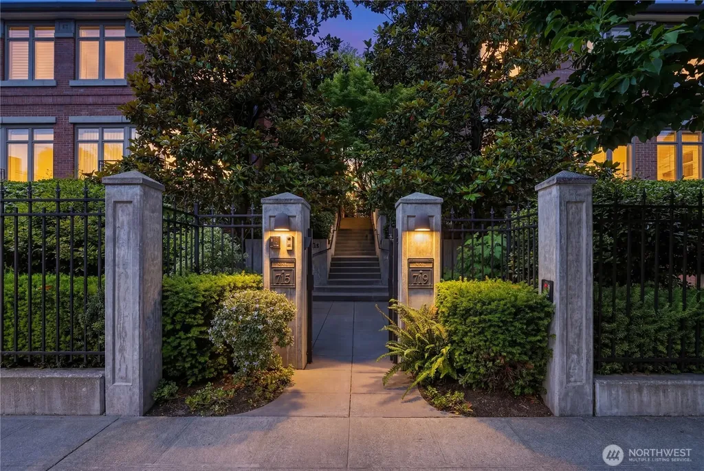 719 Harvard Avenue E Seattle WA 98102