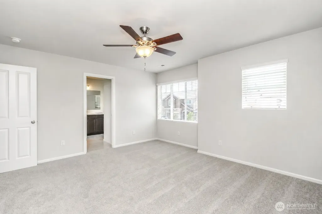 10557 190th Street E Puyallup WA 98374