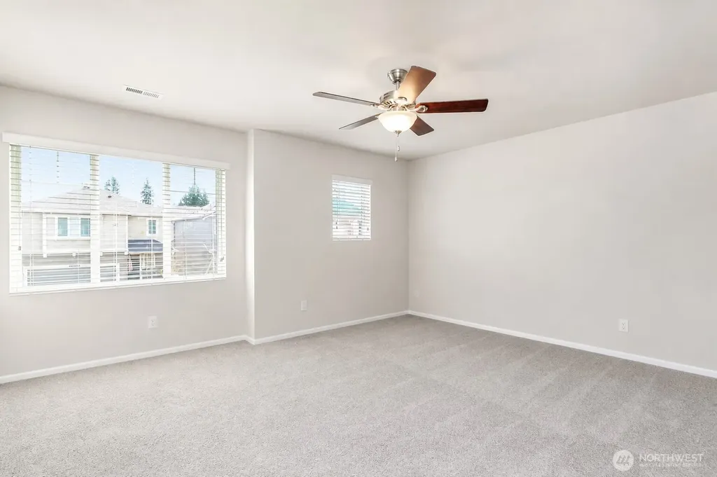 10557 190th Street E Puyallup WA 98374