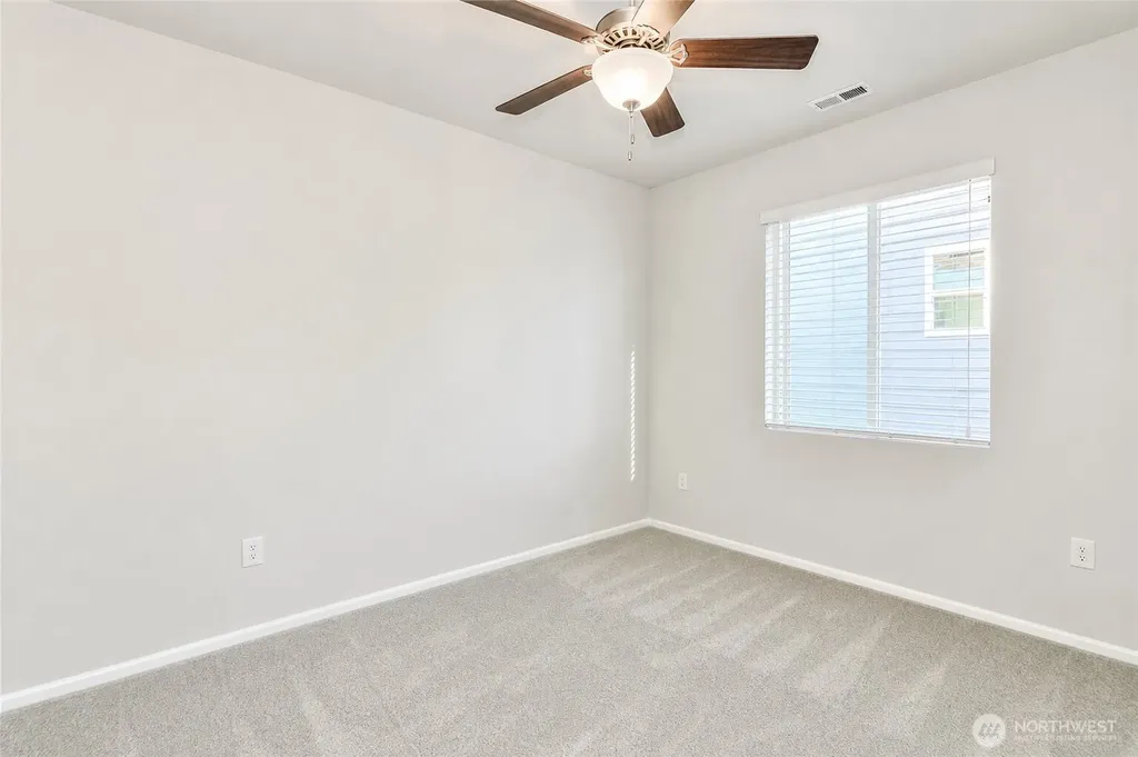10557 190th Street E Puyallup WA 98374