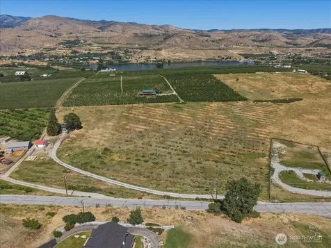 340 Washington Street Manson WA 98831