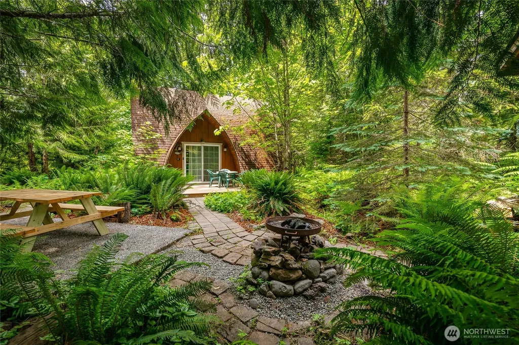 14001 Welcome Road Glacier WA 98244