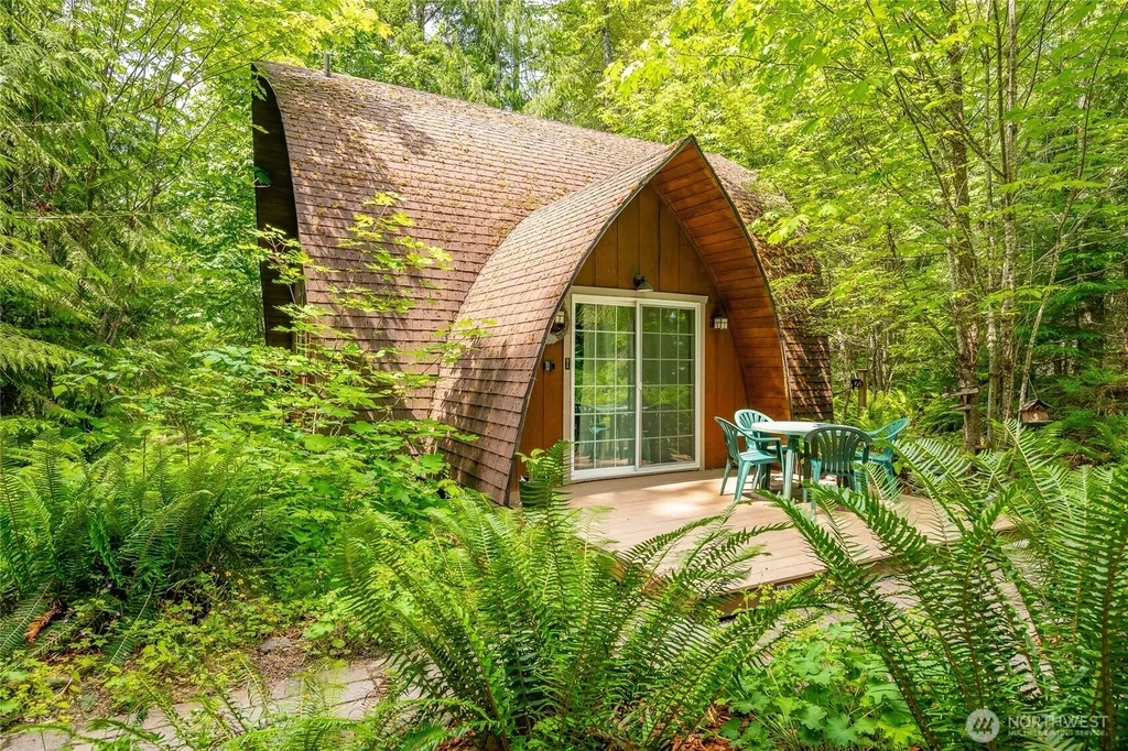 14001 Welcome Road Glacier WA 98244