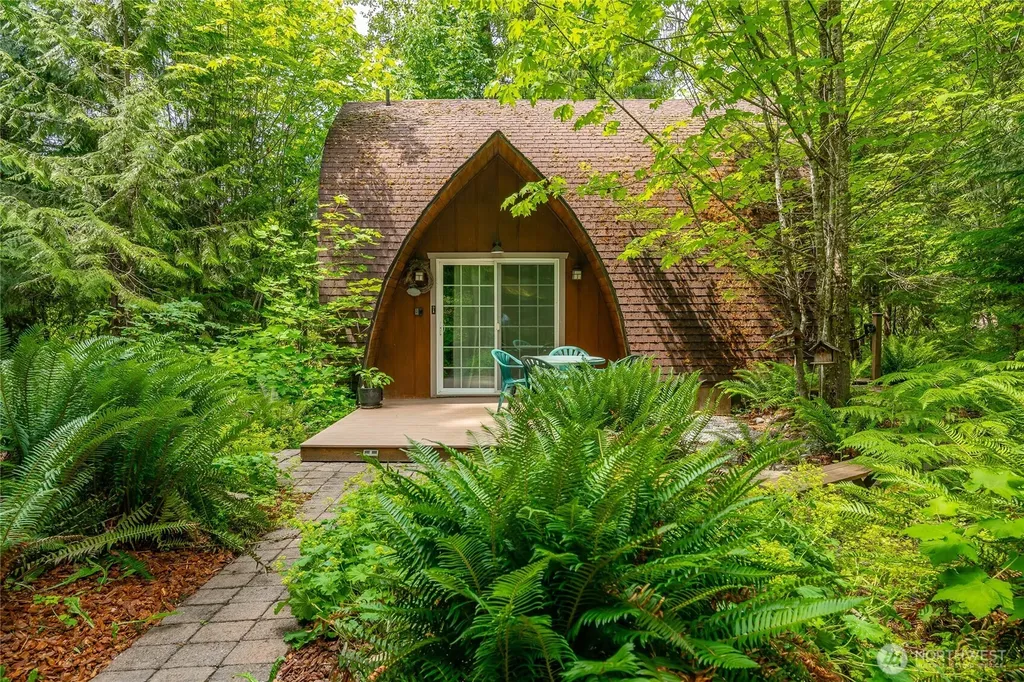 14001 Welcome Road Glacier WA 98244