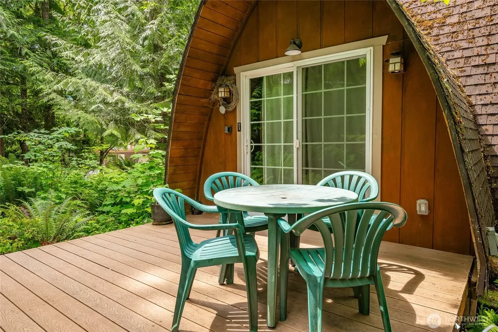 14001 Welcome Road Glacier WA 98244