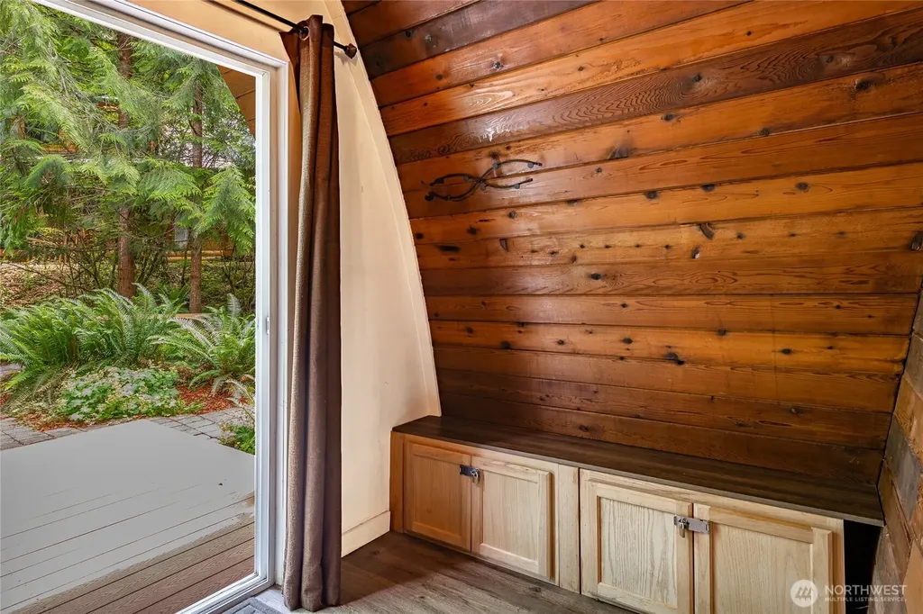 14001 Welcome Road Glacier WA 98244