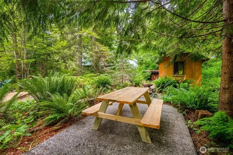 14001 Welcome Road Glacier WA 98244