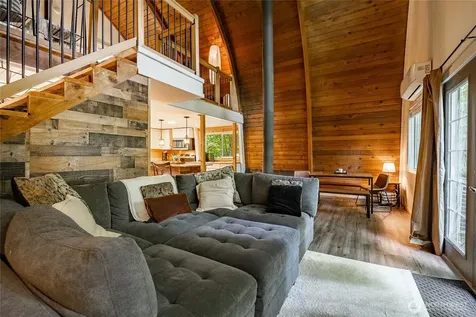 14001 Welcome Road Glacier WA 98244