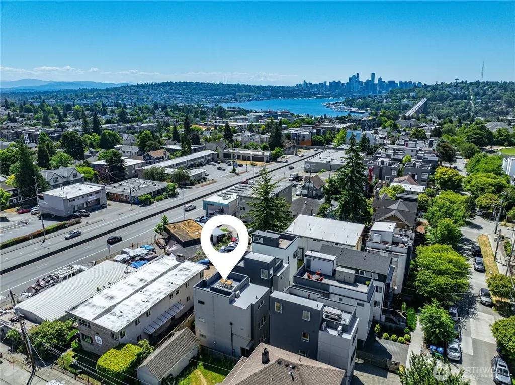4222 Linden Avenue N Seattle WA 98103