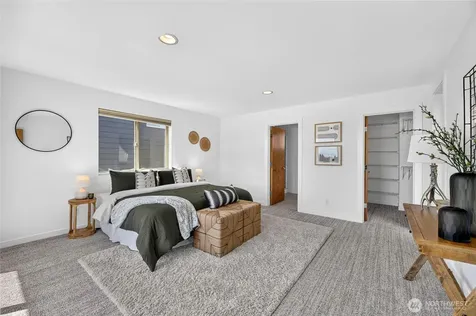 4222 Linden Avenue N Seattle WA 98103
