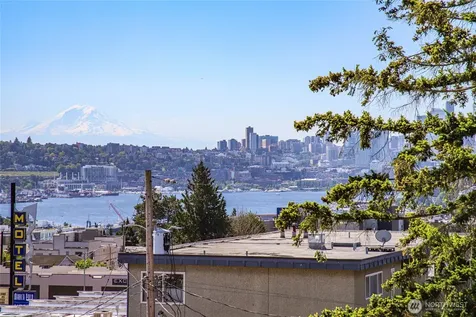 4222 Linden Avenue N Seattle WA 98103