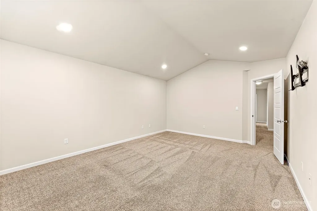 9984 Jackson Street SE Yelm WA 98597