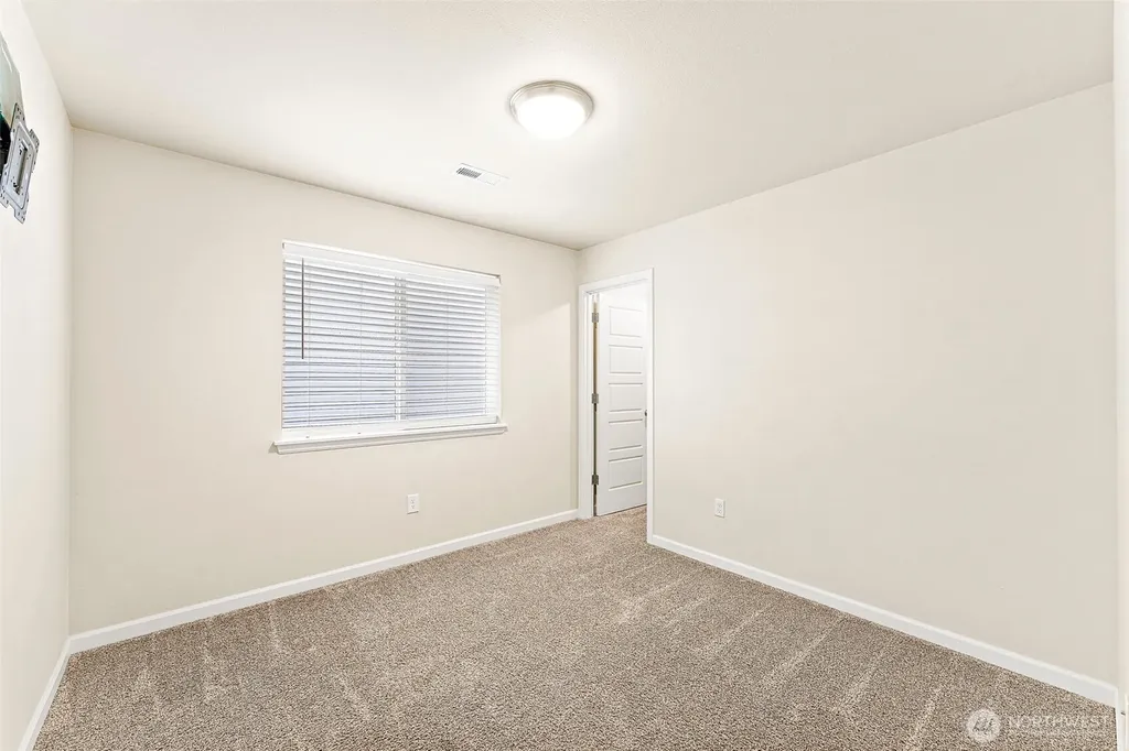 9984 Jackson Street SE Yelm WA 98597