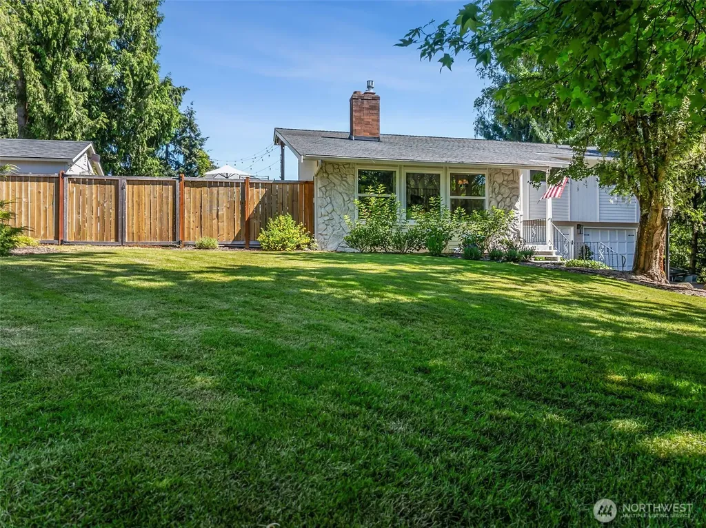 6221 81st Street E Puyallup WA 98371