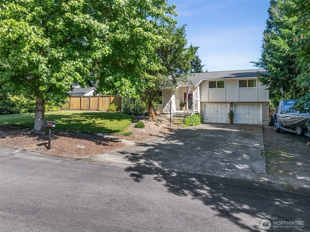 6221 81st Street E Puyallup WA 98371