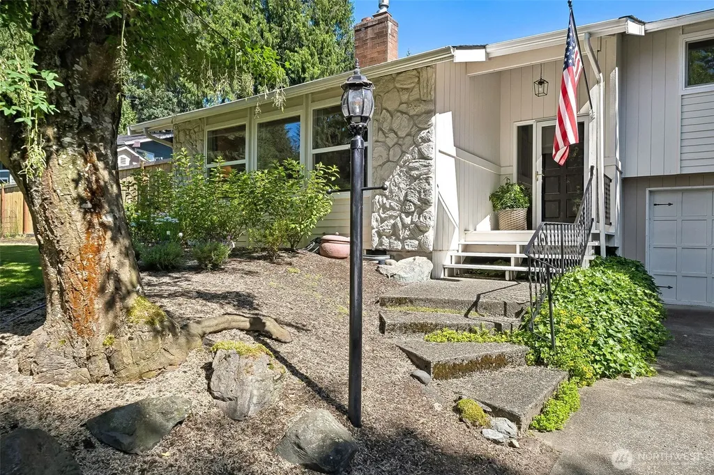 6221 81st Street E Puyallup WA 98371