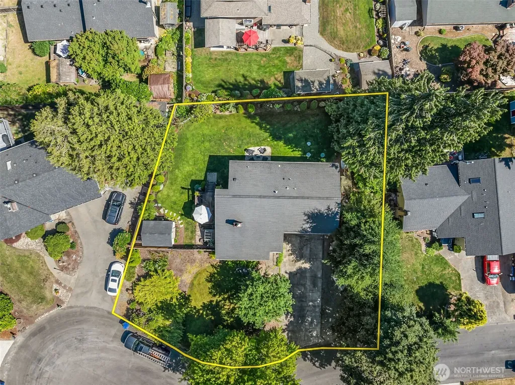 6221 81st Street E Puyallup WA 98371