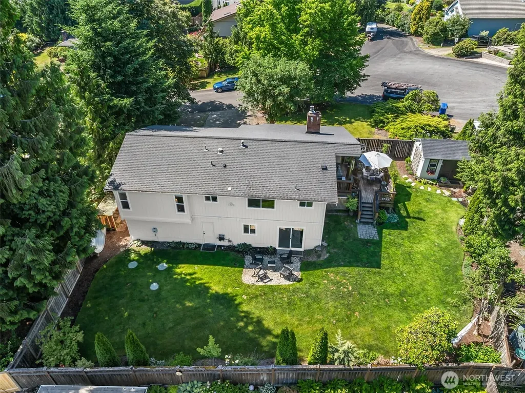 6221 81st Street E Puyallup WA 98371