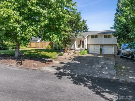 6221 81st Street E Puyallup WA 98371
