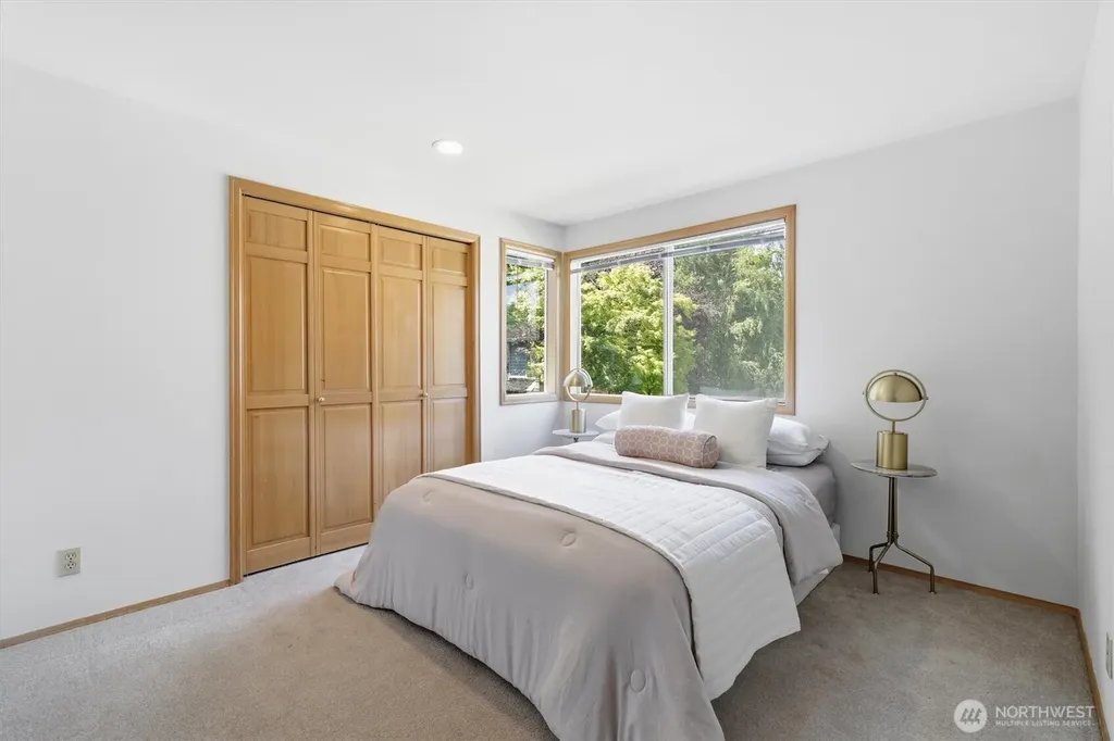 15215 92nd Place NE Bothell WA 98011