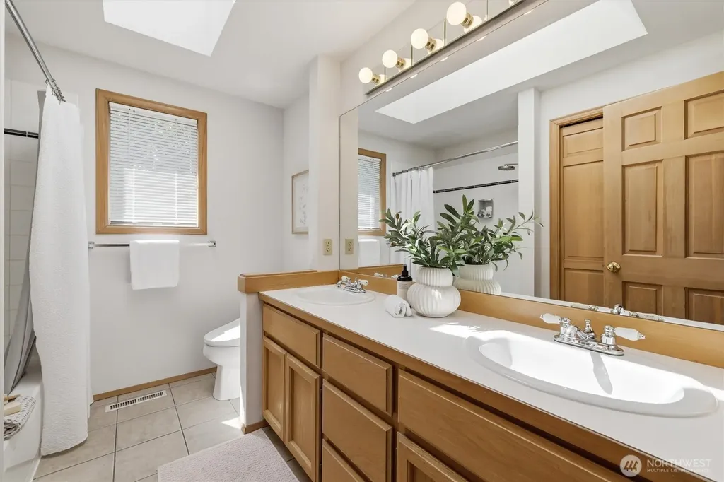 15215 92nd Place NE Bothell WA 98011