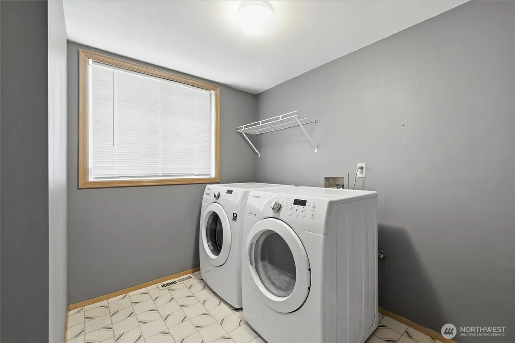 15215 92nd Place NE Bothell WA 98011