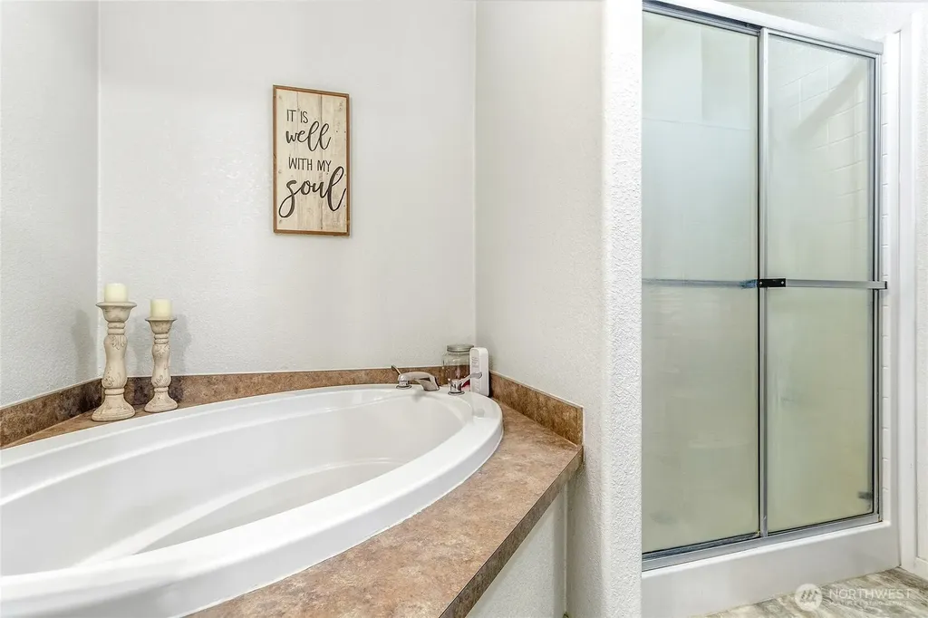 1247 Watson Loop Touchet WA 99360
