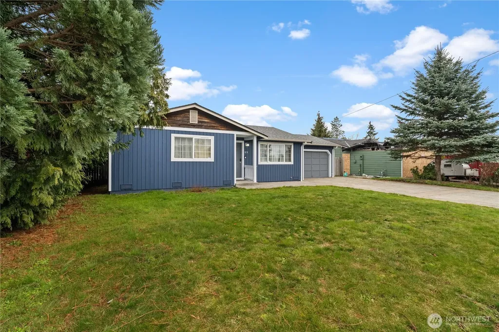 7631 273rd Street NW Stanwood WA 98292