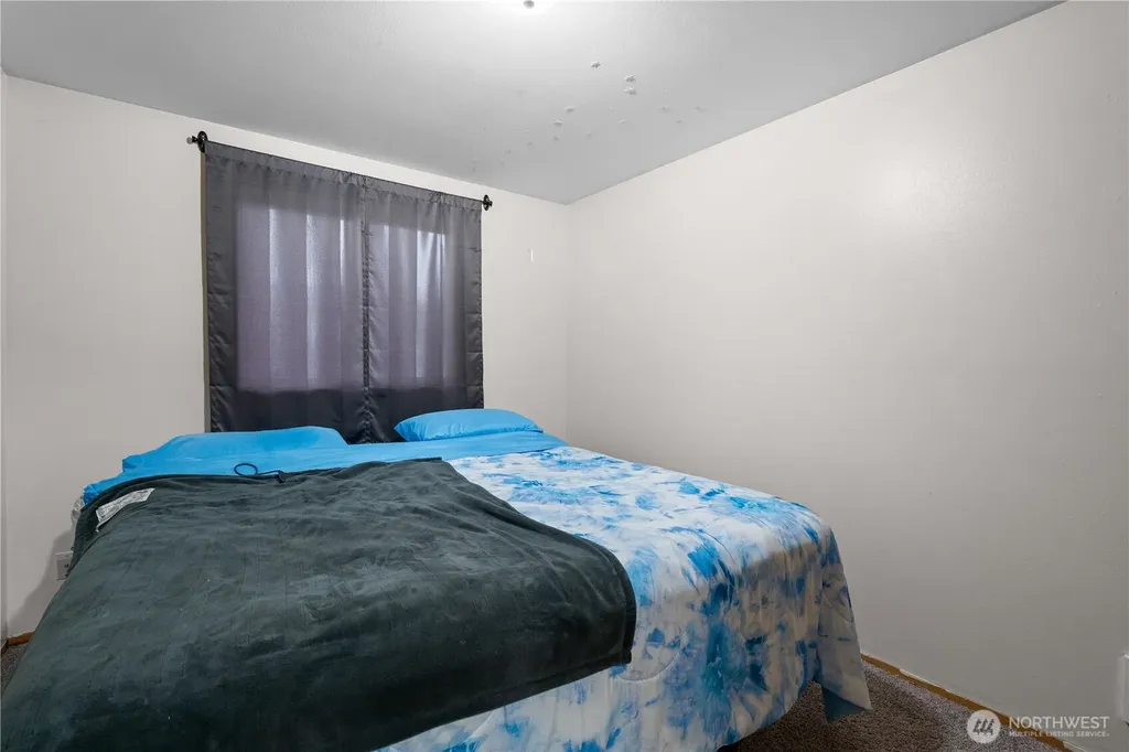 7631 273rd Street NW Stanwood WA 98292