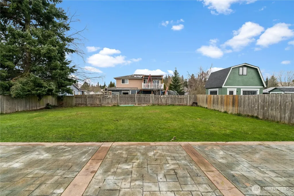 7631 273rd Street NW Stanwood WA 98292