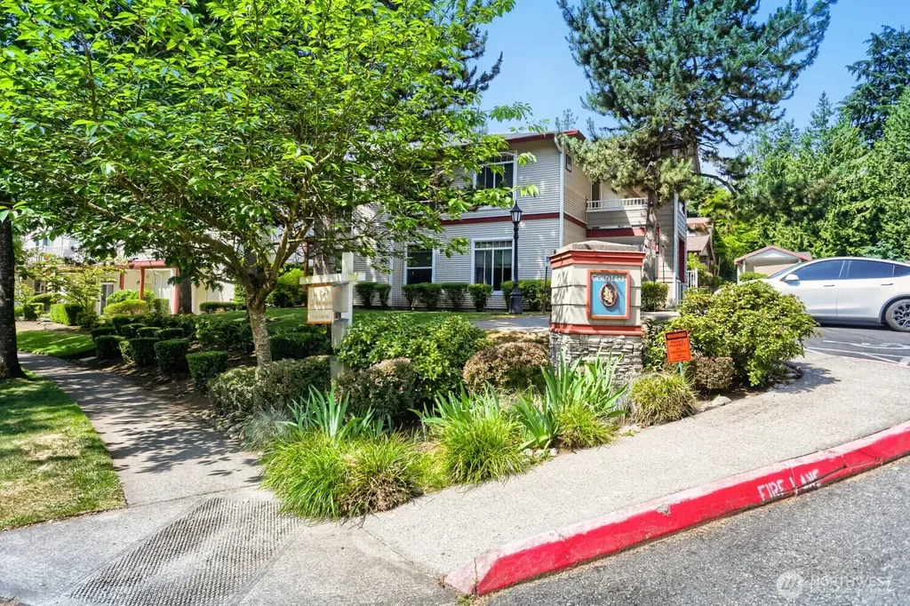 14814 29th Avenue W Lynnwood WA 98087