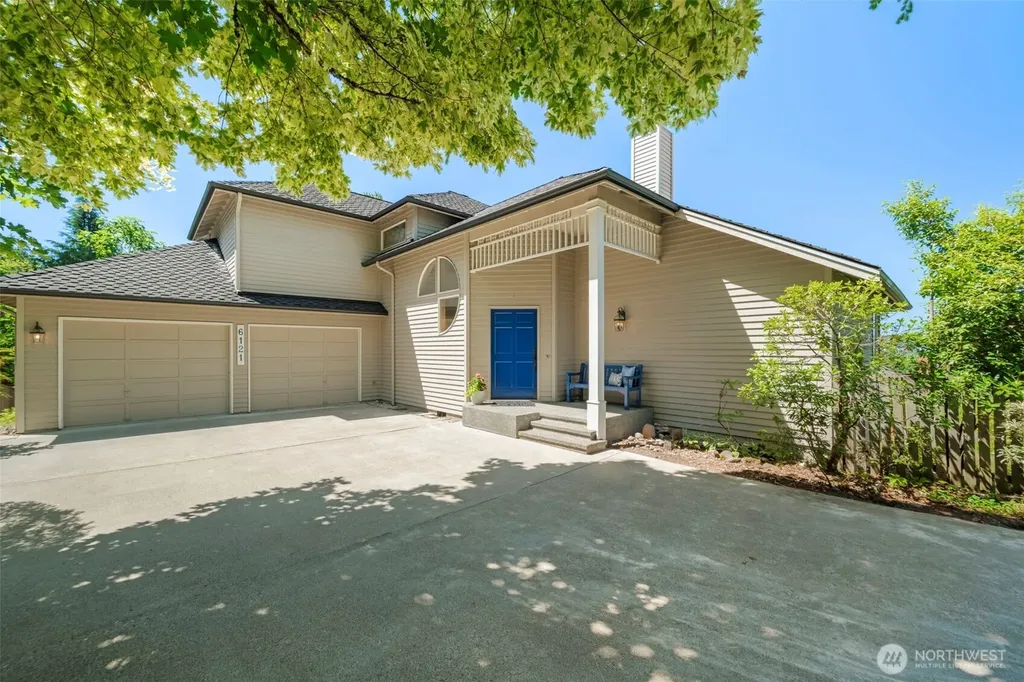 6121 NE 152nd Street Kenmore WA 98028