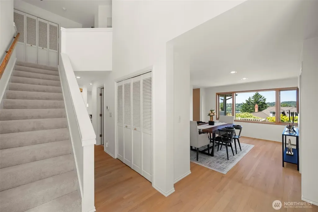 6121 NE 152nd Street Kenmore WA 98028