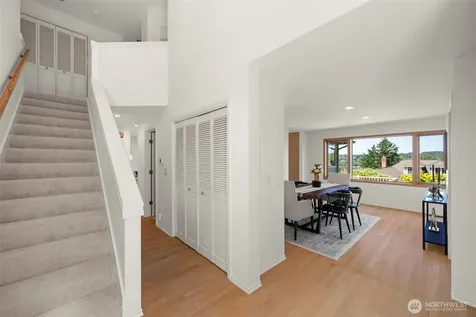6121 NE 152nd Street Kenmore WA 98028