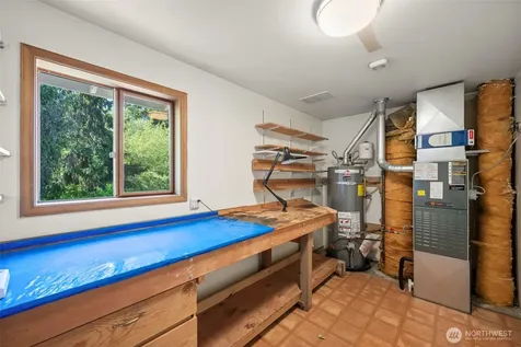 6121 NE 152nd Street Kenmore WA 98028