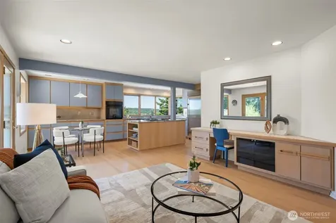 6121 NE 152nd Street Kenmore WA 98028